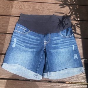 Motherhood Short Jean Size Small